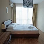 Golden Line Private Aparthotel