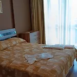 Golden Line Private 4*