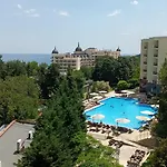 Golden Line Private Апартхотел 4*