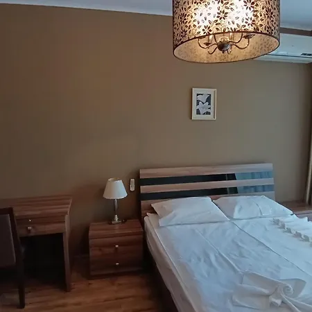 Apartmanhotel Golden Line Private 4*