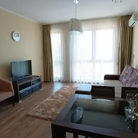 Golden Line Private Апарт-отель *