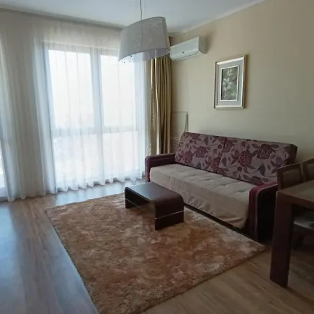 מלון דירות Golden Line Private 4*